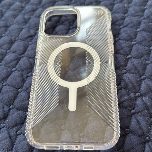 Speck IPhone 13 Pro Max case - Picture 5 of 8